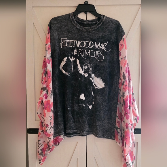 Fleetwood Mac Tops - Fleetwood Mac Graphic Women's Top - Black and Pink
